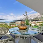 Luxury Sea View Apartment Makarska With Pool