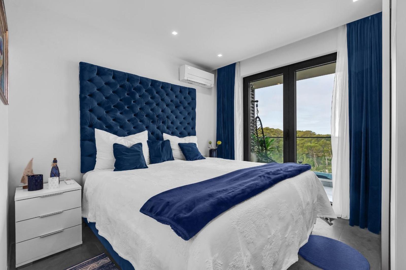 Apartmán Luxury Sea View With Pool *
